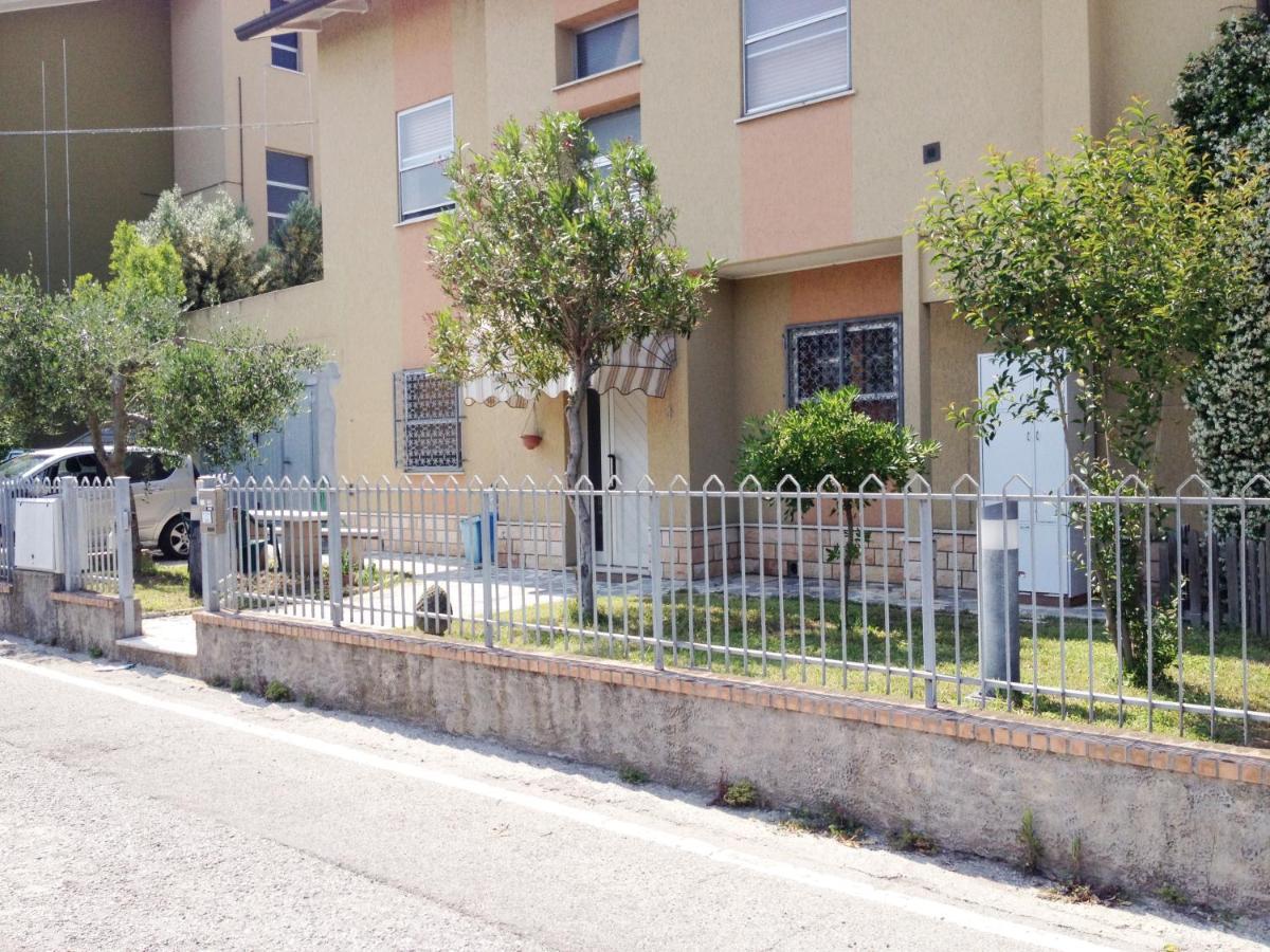 Mamma Casa Superior Apartman Rimini Kültér fotó